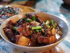 茶树菇烧肉-纳兰傣雀傣味餐厅
