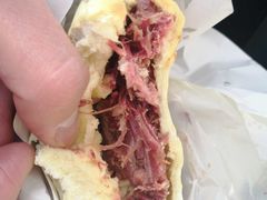 腊牛肉夹馍-杨天玉腊牛羊肉店