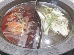 -重庆故事姊妹老火锅(财经学院店)
