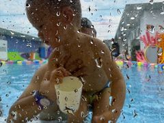 -龙格亲子游泳·水育早教运动中心(龙湾天街店)
