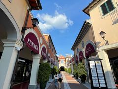 -佛罗伦萨小镇广佛名品奥特莱斯(疏港路店)