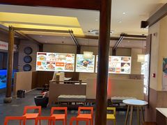 -阿瓦山寨·湘菜现炒·剁椒鱼头王(咸阳总店)