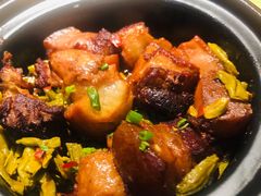 新派红烧肉-湘当有饭剁椒鱼头(昆山招商花园城店)