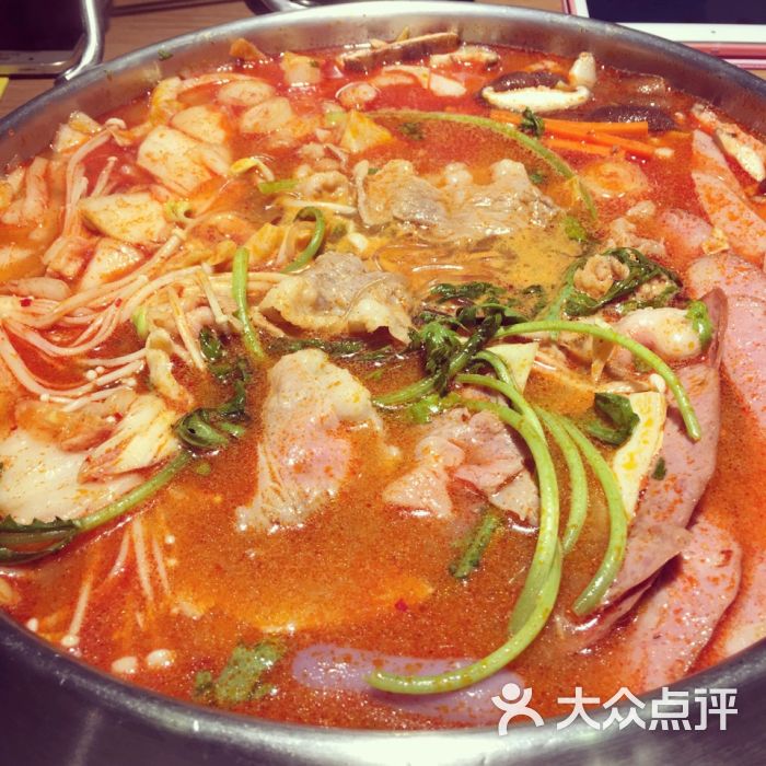 詹姆仕皇冠猴芝士排骨主题餐厅(七宝店)牛肉部队火锅图片 - 第3105张