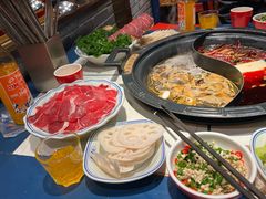 -爱你您·自家鱼塘·活水喷泉鱼火锅(八里店)