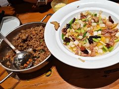 -老滇山寨•云南特色菜•地方菜•民族风情歌舞表演(金碧店)