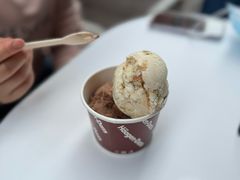 比利时巧克力冰激-哈根达斯(美罗城店)