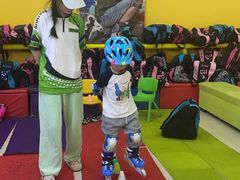 -阿布溜溜·轮滑(21世纪太阳城店)