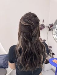 -5M HAIR SALON精品店