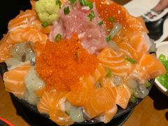 三文鱼火山丼-魔丼屋(日月光店)