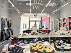 -王府井奥莱棋盘山小镇