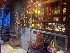 -老牌坊云南鱼豆花火锅(嵩山店)