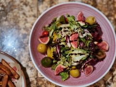 无花果沙拉-BROWNSTONE布朗石西班牙餐厅(富城店)