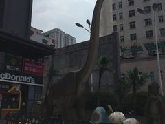 -鸿通城购物中心