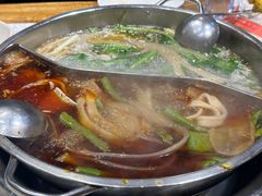 -肖肖酸萝卜鱼火锅(总店)