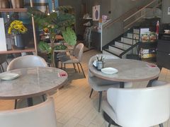 -必胜客(威高广场店)
