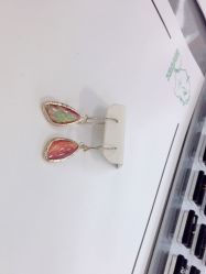 -Wisezone唯点穿耳打耳洞专业国际连锁品牌