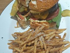 -HELLO 27 意面·沙拉·帕尼尼