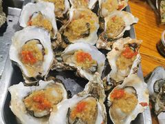 -蚝哥花姐湛江烤生蚝(美丽湾市场店)