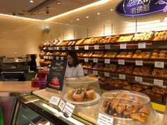 面包甜点陈列柜-老佛爷饼店