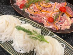 招牌凤中凤清远鸡-得意咚瓜·顺德鱼生·冬瓜火锅(深圳首店)