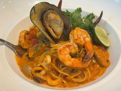 -Chom Cafe and Restaurant