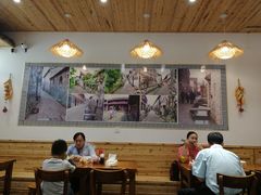 大堂-老前童小吃(北明程路店)