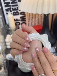 -芊屿芊浔美甲