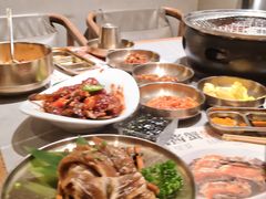 -草家酱蟹炭火烤肉店(珲春南路一店)