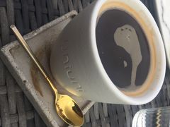 创意plus热黑咖-UNI UNI(环亚凯瑟琳店)