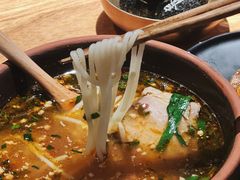 小锅米线-SHAN山(前滩太古里店)