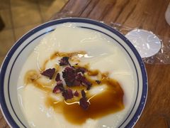 -云阿蛮云南生烫牛肉米线(奉贤路店)