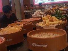 -龍歌自助小火锅(市南金茂湾店)