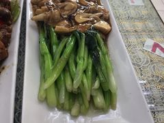 草菇菜心-六和孝顺素食餐厅(西湖道店)
