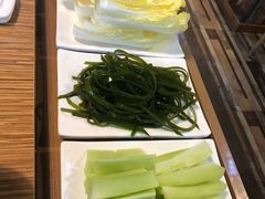 -陆记牛庄·碳锅龙虾烧烤(爱上花园店)