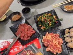 -啊美丽炭火烤肉(滑翔一店)