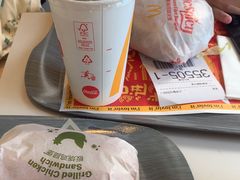 -麦当劳(假日广场店)