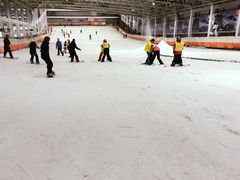 -乔波室内滑雪场