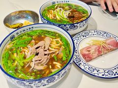 -镇南锅盖面馆(解放路店)