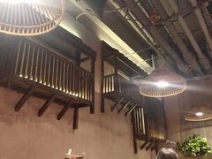 大堂-炉小二铜锅牛蛙•川湘菜(三里屯店)