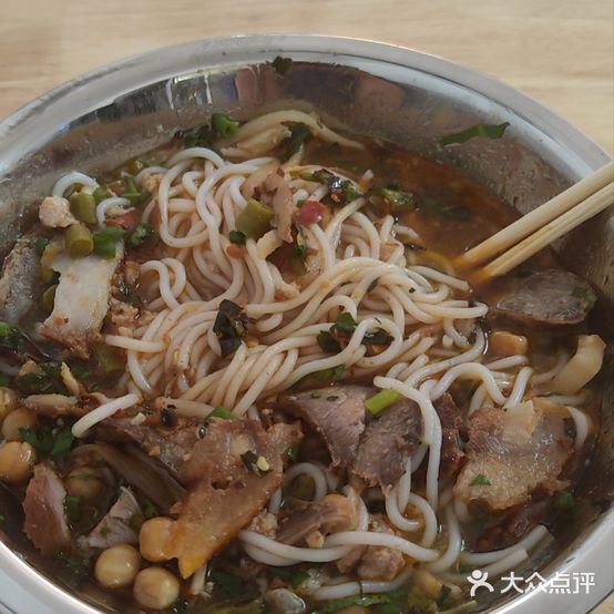 戚记生榨米粉店(中华街店)