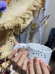 -NEW LOOK-绿麓 · 美甲美睫脱毛工作室