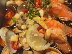 -巴厘龙虾·榜首油焖大虾(音乐学院·沿江酒馆店)