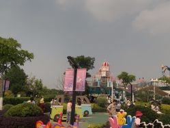 -季高兔窝窝亲子园(上海薰衣草公园店)