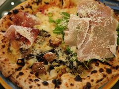 四季披萨-BOTTEGA意库(中骏世界城店)