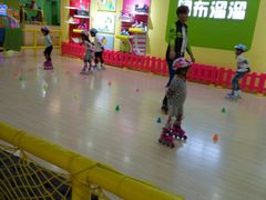 -阿布溜溜(同曦假日百货店)