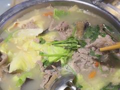 -川流不息·地道川菜·小龙虾(新松江路店)