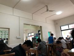 大堂-军嫂饺子馆(岳家寨小区店)