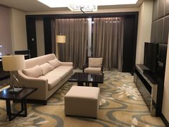 -夏阳湖皇冠假日酒店-自助餐厅