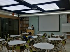 -沃尔得国际英语(泉城路校区)